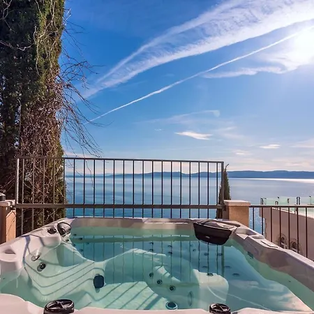 别墅 Perla Blu With 4 Bedrooms, Heated Pool, Jacuzzi, 50m From 皮萨克